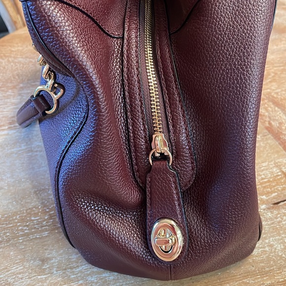 Coach Edie Shoulder Bag - Picture 4 of 10